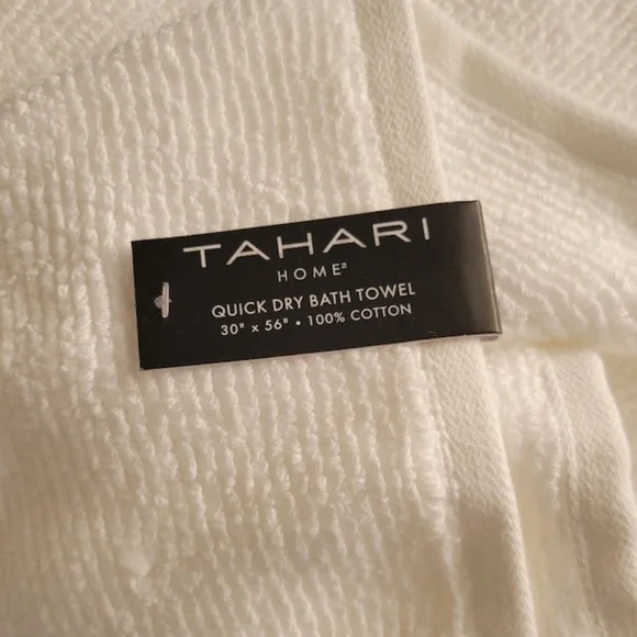 Set of Four (4), Plush, Cotton Bath Towels by Tahari - Picture 2 of 3